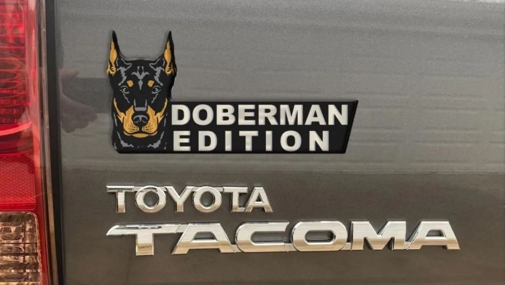 Doberman Auto Badge Autoembleem