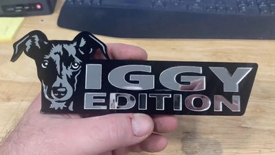 IGGY Greyhound Auto Badge Autoembleem