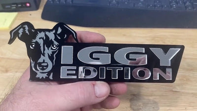 IGGY Greyhound Auto Badge Autoembleem