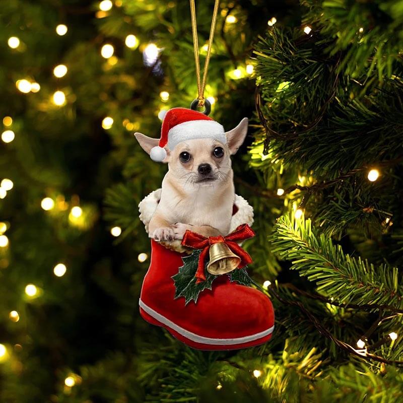 Cream Chihuahua in Kerstschoen Ornament