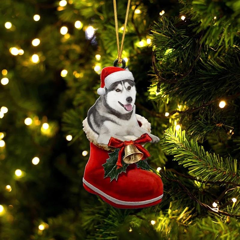 Grey Husky in Kerstschoen Ornament