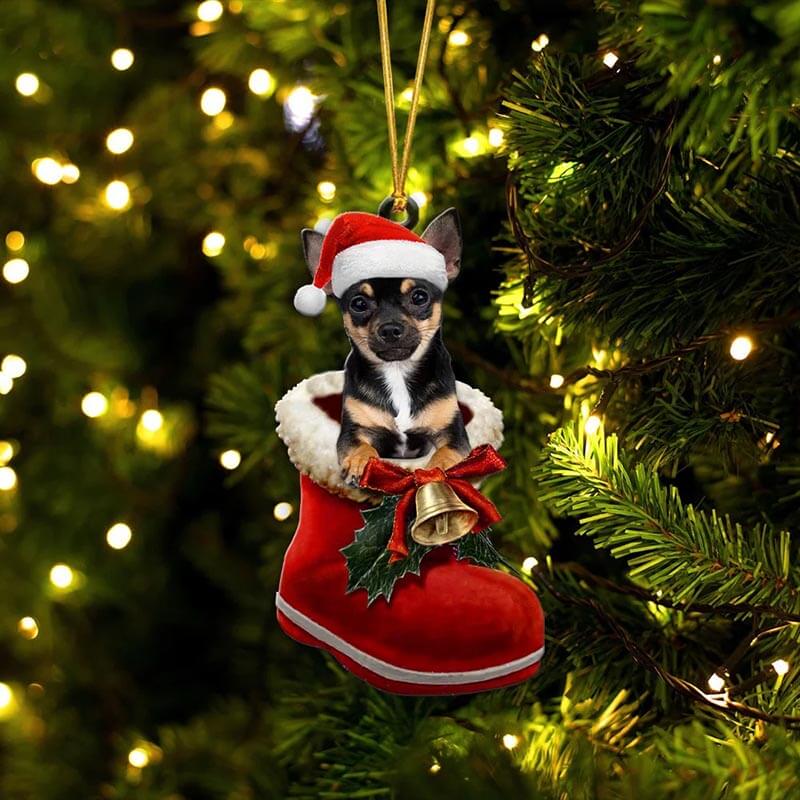 Chihuahua Zwart in Kerstschoen Ornament