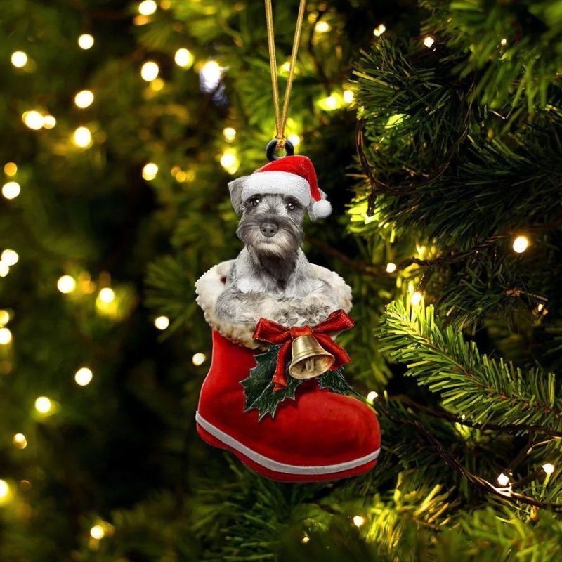 Miniature Schnauzer in Kerstschoen Ornament