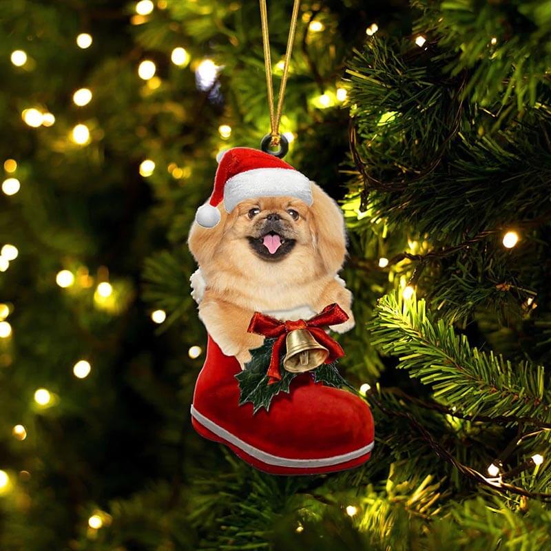 Pekingees in Kerstschoen Ornament